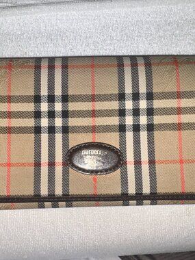 Burberry's Wallet